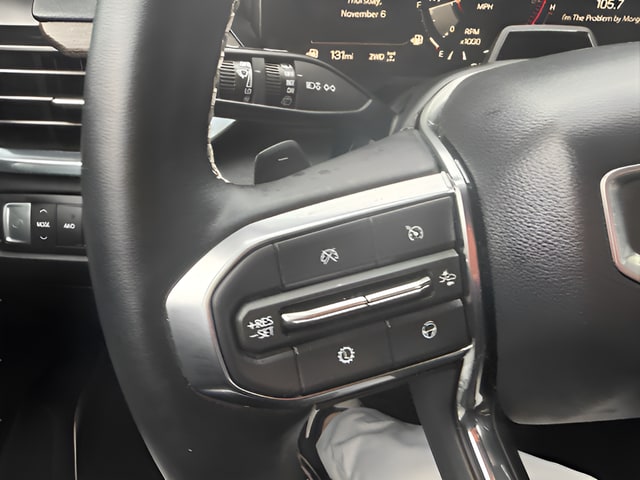 2025 GMC Acadia Denali - Photo 29