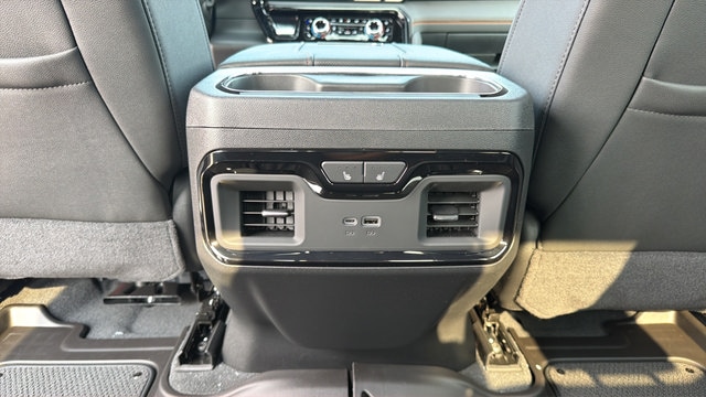 2026 GMC Sierra 3500HD AT4 - Photo 30