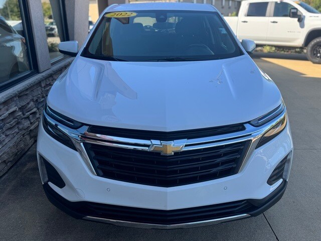 2022 Chevrolet Equinox LT photo 3