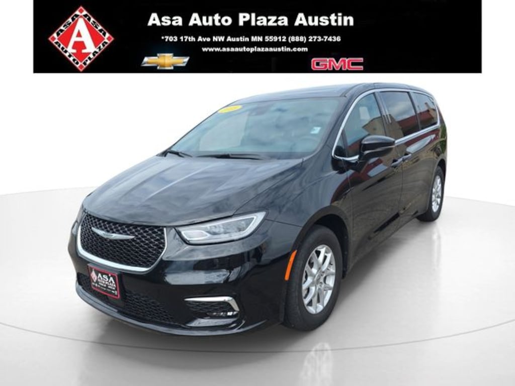 Used 2025 Chrysler Pacifica Select Minivan/Van
