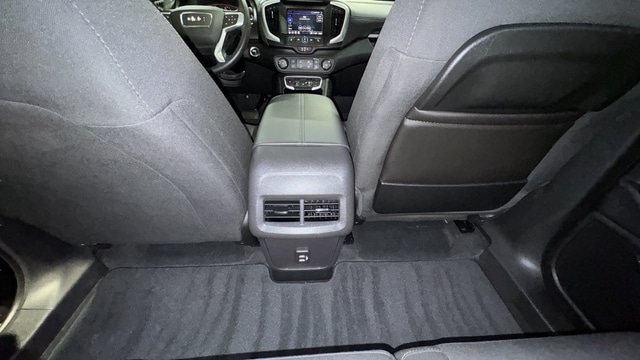 2024 GMC Terrain SLE - Photo 32