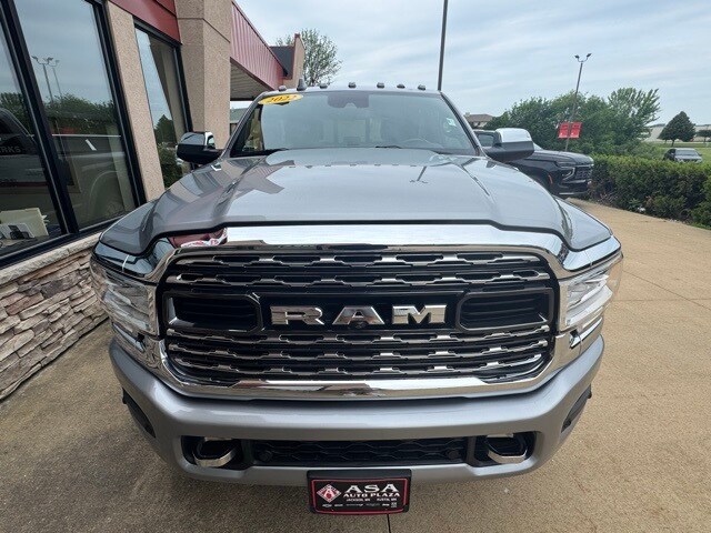 2022 Ram 2500 Limited photo 3