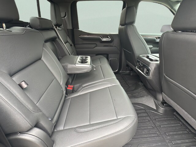 2026 GMC Sierra 1500 SLT - Photo 26