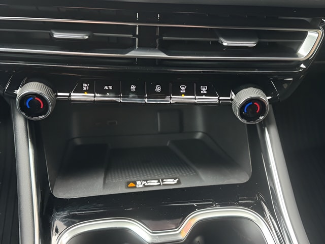 2026 Chevrolet Traverse Z71 - Photo 25