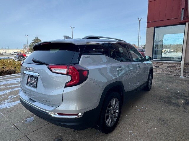 2022 Gmc Terrain SLT photo 3