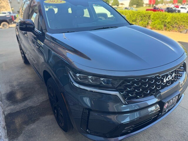 2023 Kia Sorento SX photo 3