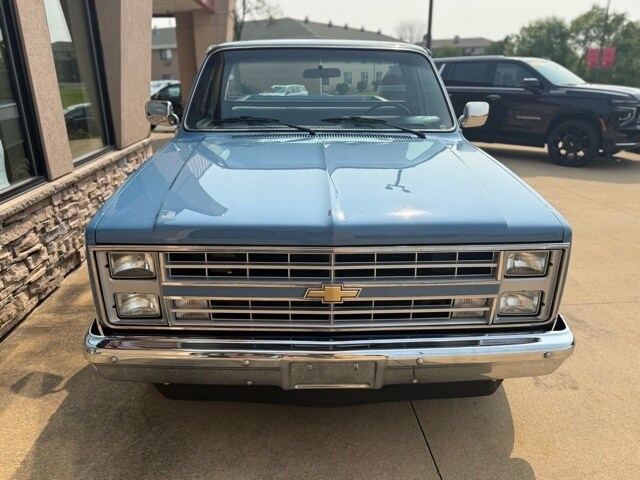 1985 Chevrolet C/K Pickup photo 2