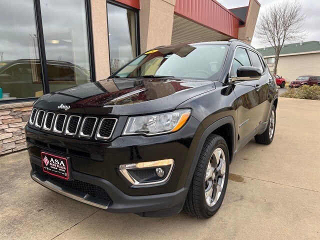 Used 2018 Jeep Compass Limited with VIN 3C4NJDCB7JT199284 for sale in Austin, Minnesota