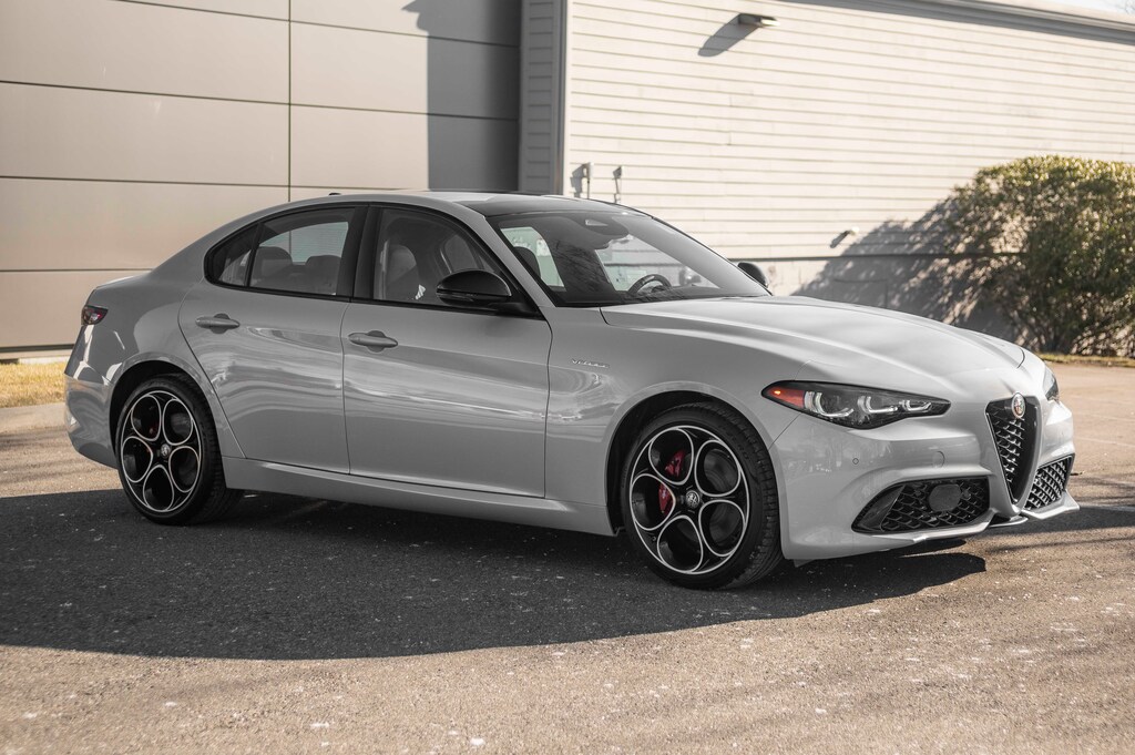 New 2025 Alfa Romeo Giulia Sedan