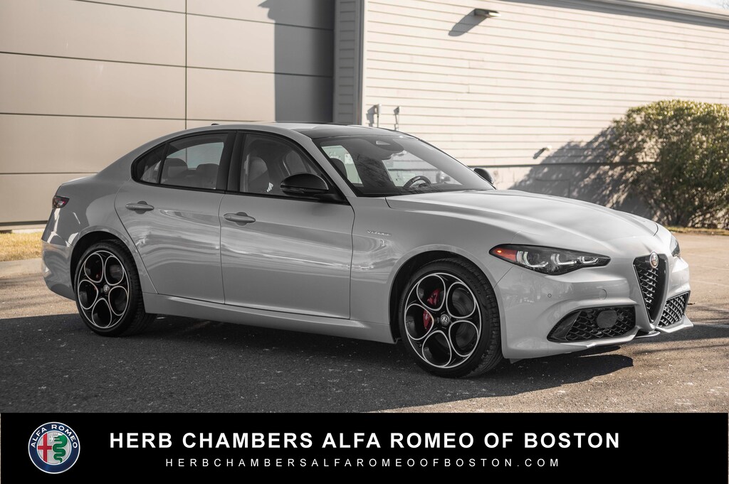 New 2025 Alfa Romeo Giulia Sedan
