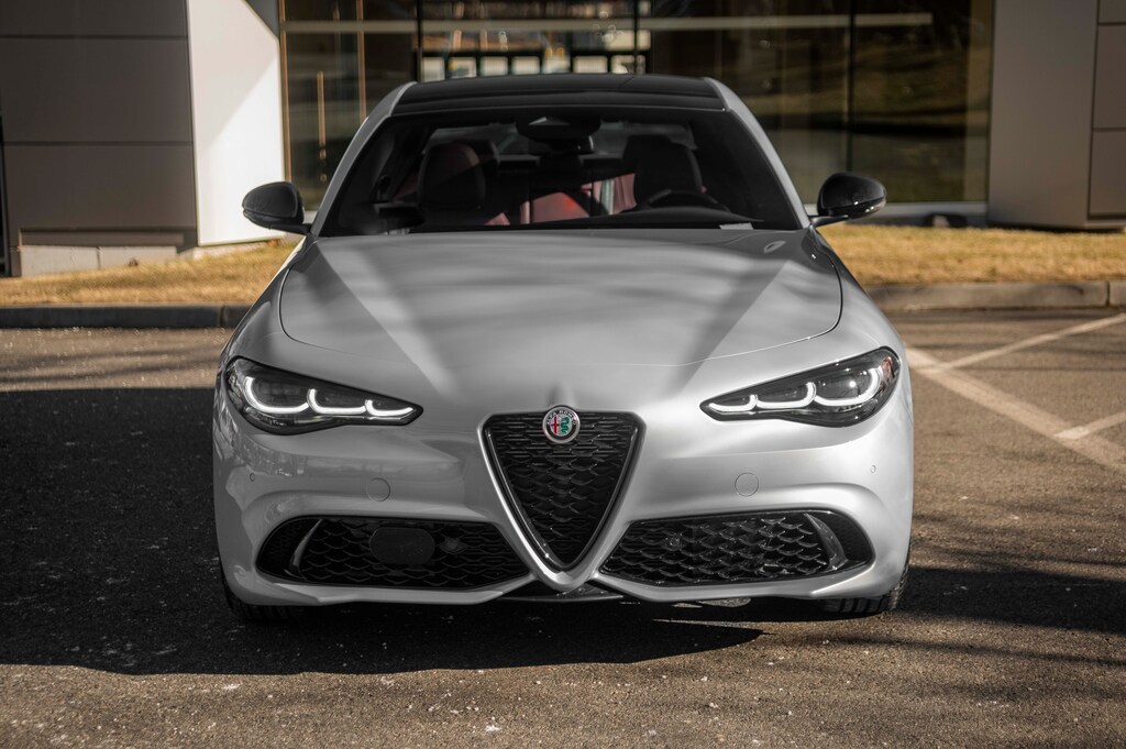 New 2025 Alfa Romeo Giulia Sedan