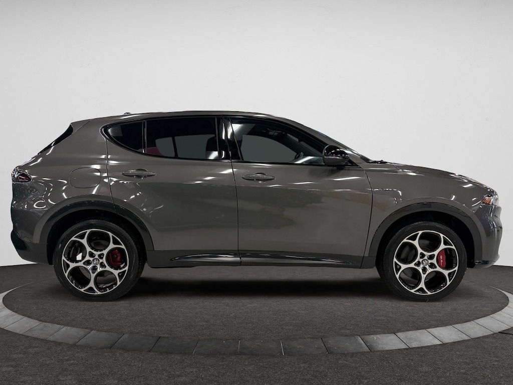 New 2024 Alfa Romeo Tonale Veloce Sport Utility