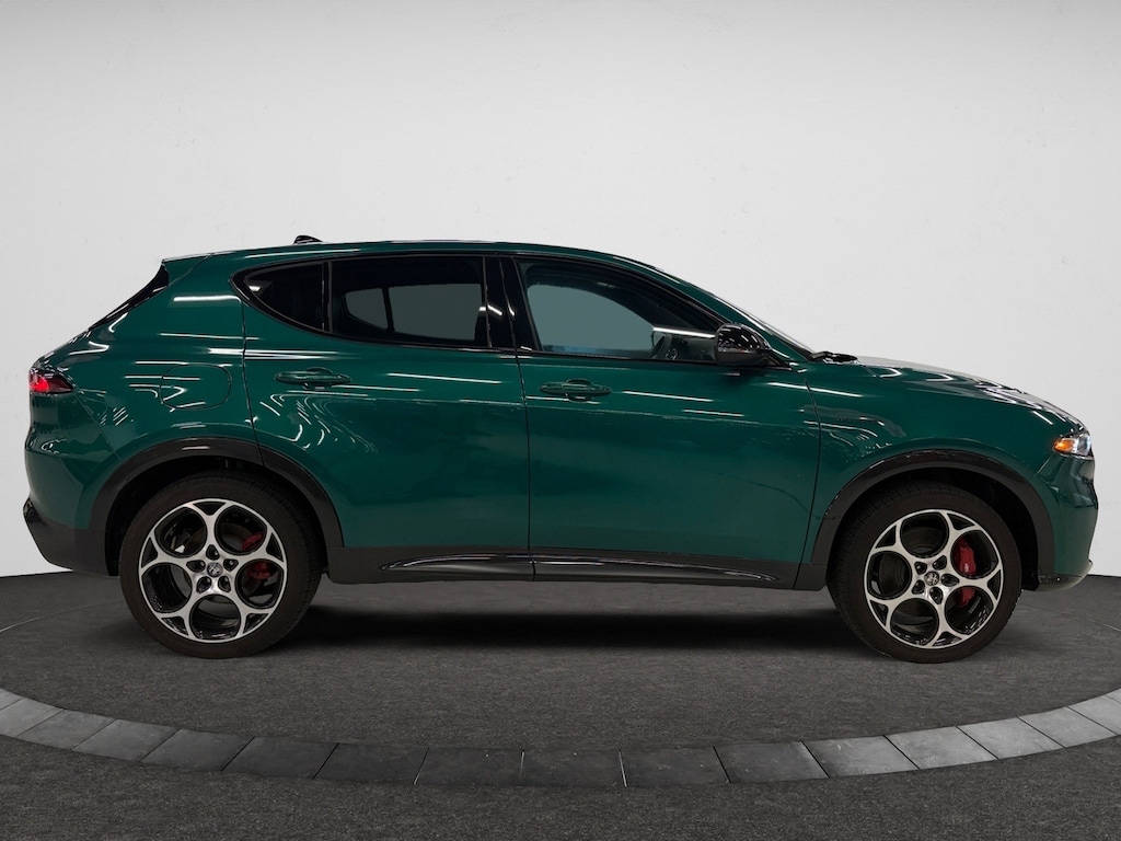 New 2024 Alfa Romeo Tonale VELOCE EAWD Sport Utility