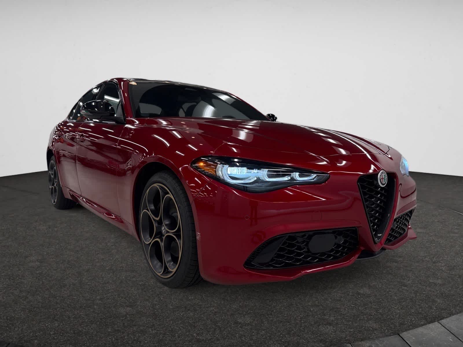 2025 Alfa Romeo Giulia Intensa AWD