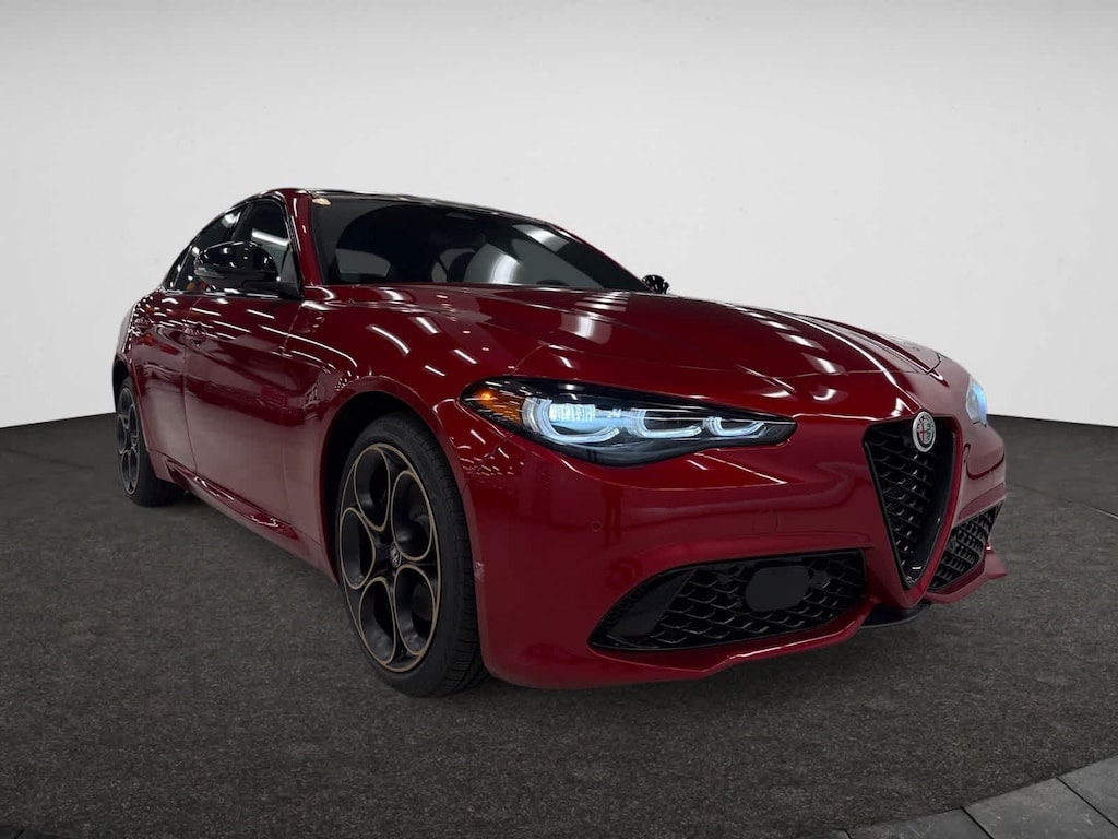 New 2025 Alfa Romeo Giulia Intensa Sedan