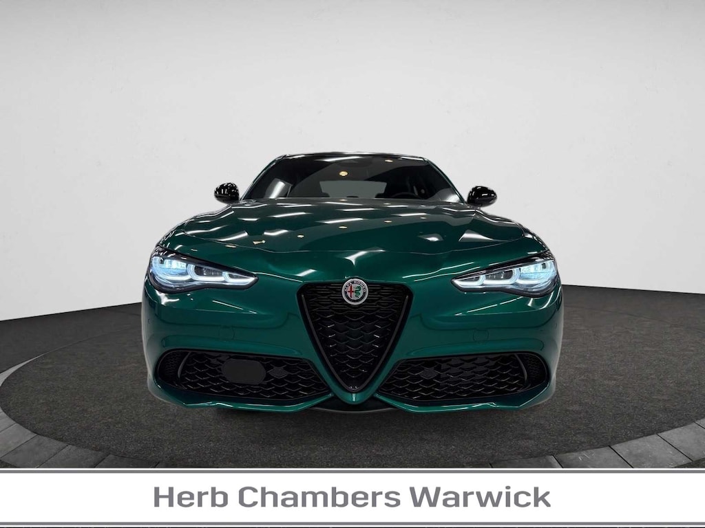 New 2025 Alfa Romeo Giulia AWD Sedan