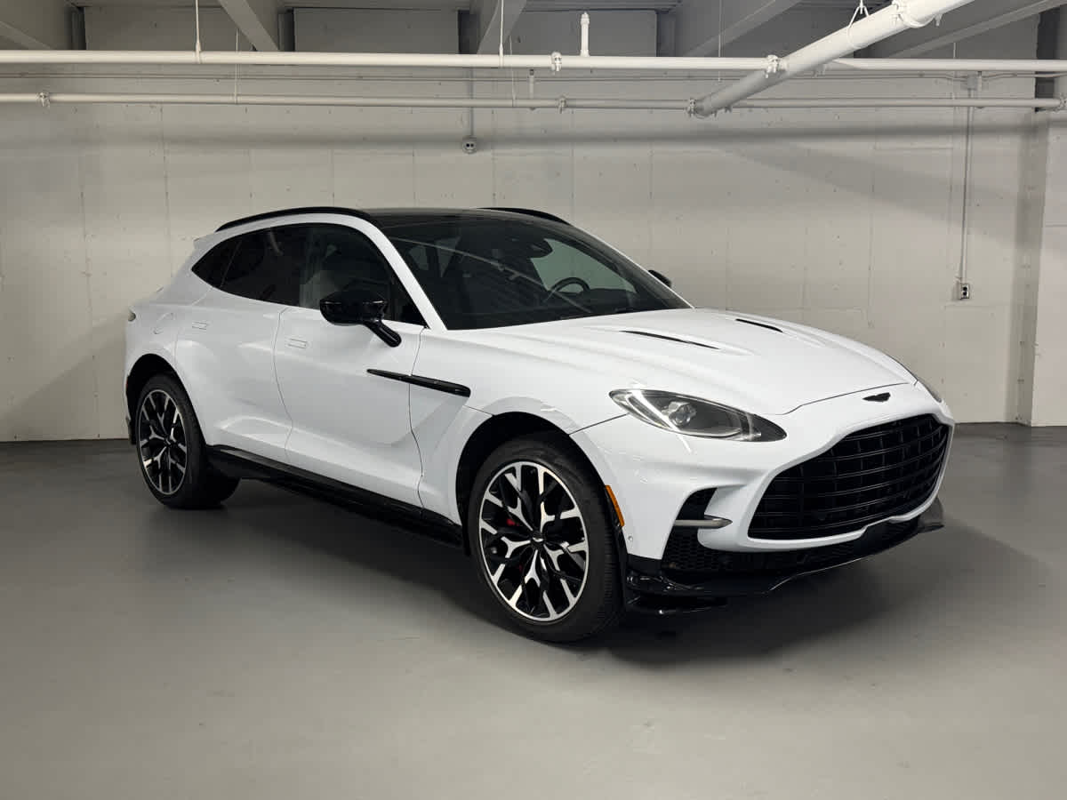 2023 Aston Martin DBX