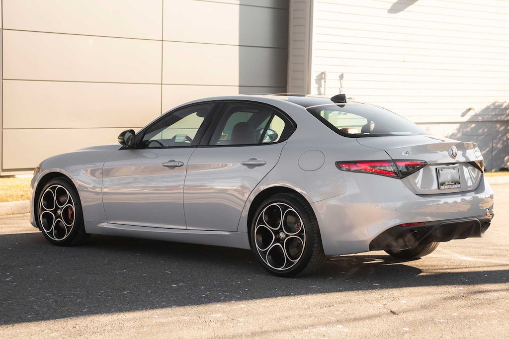 Used 2025 Alfa Romeo Giulia Sedan