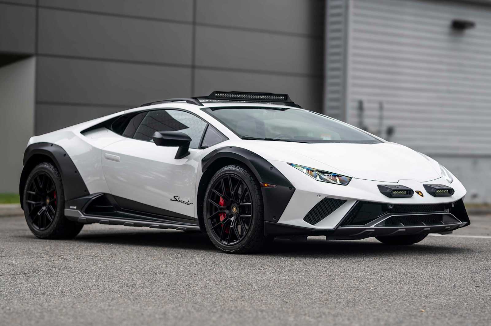 2023 Lamborghini Huracan Sterrato photo 2