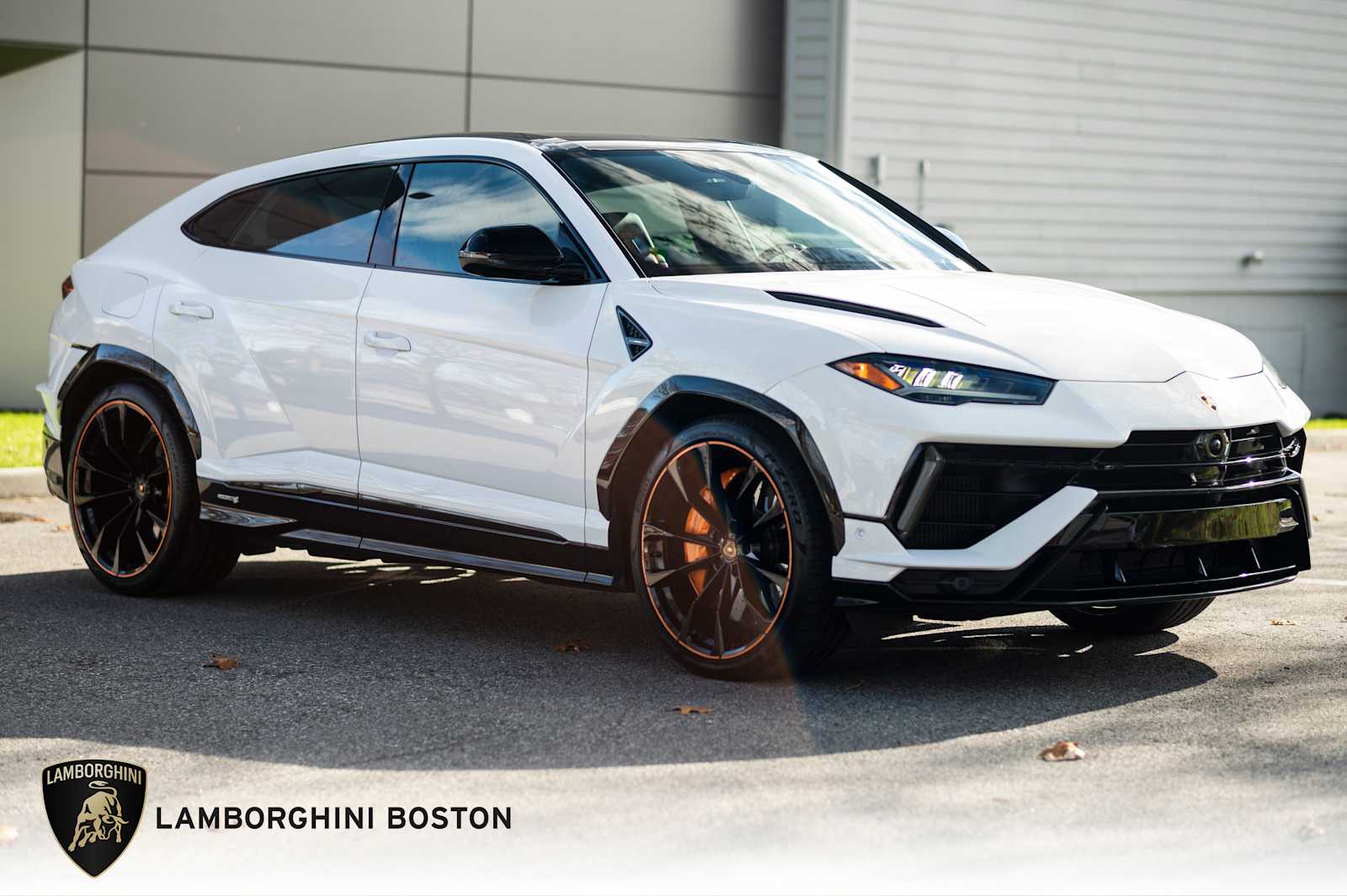 2023 Lamborghini Urus S's photo