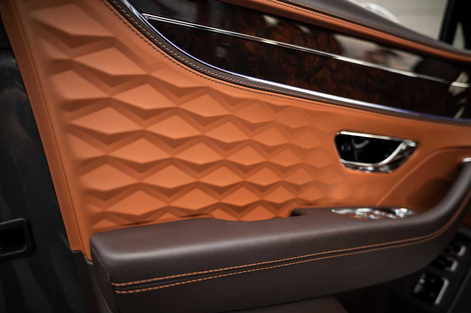 used 2025 Bentley Flying Spur car