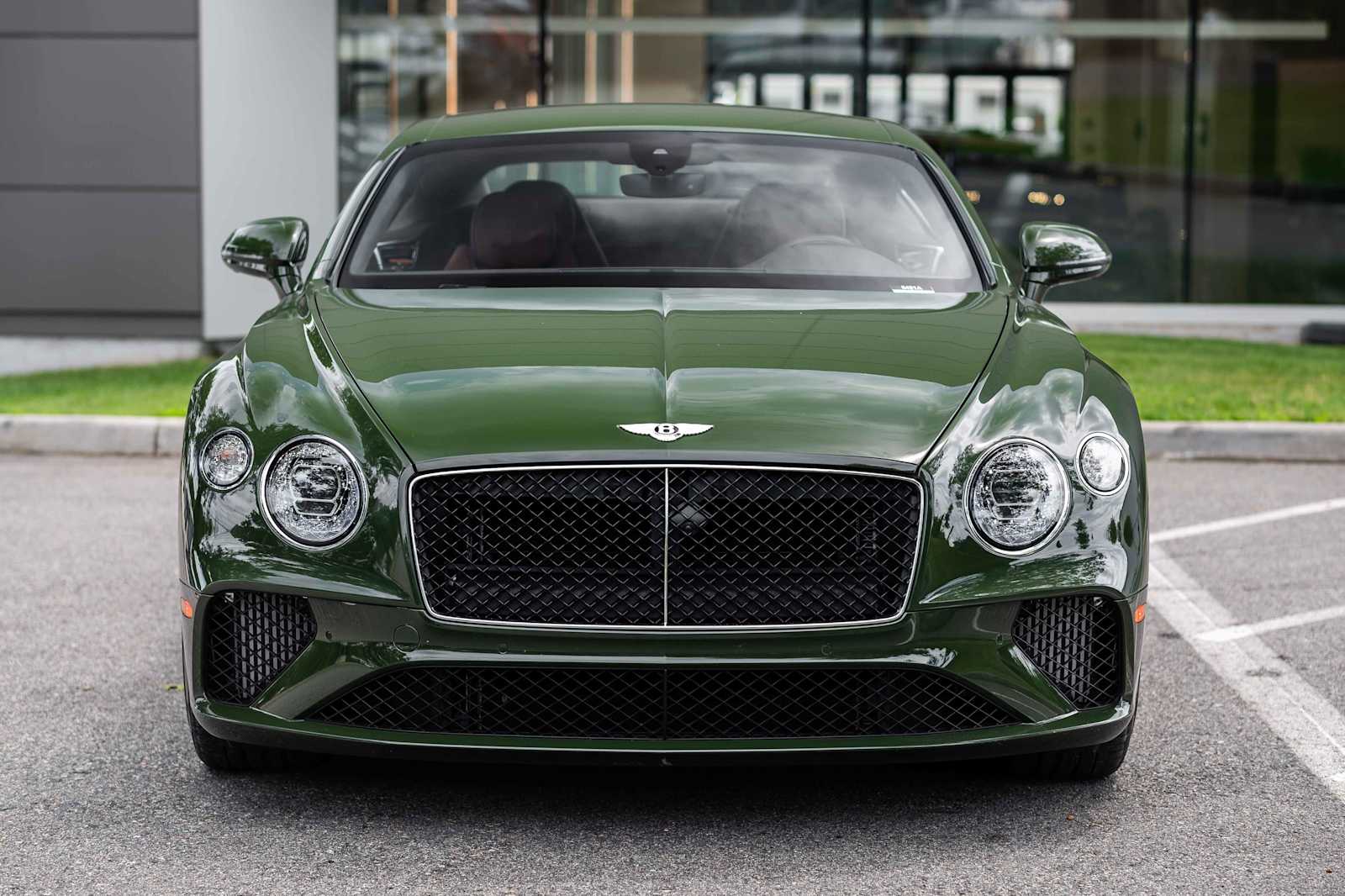 2024 Bentley Continental GT V8 photo 2