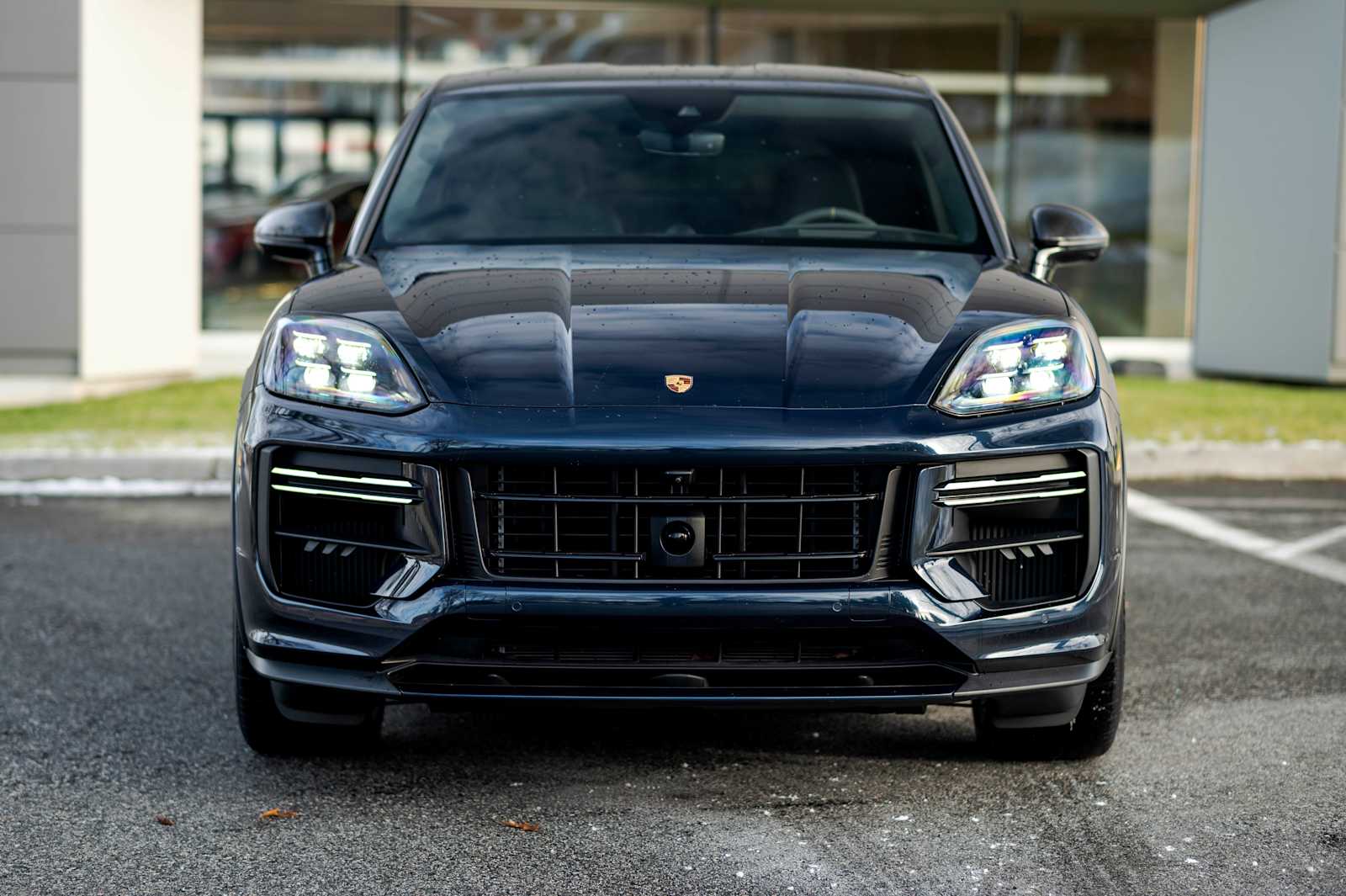 2024 Porsche Cayenne Coupe Turbo GT photo 3