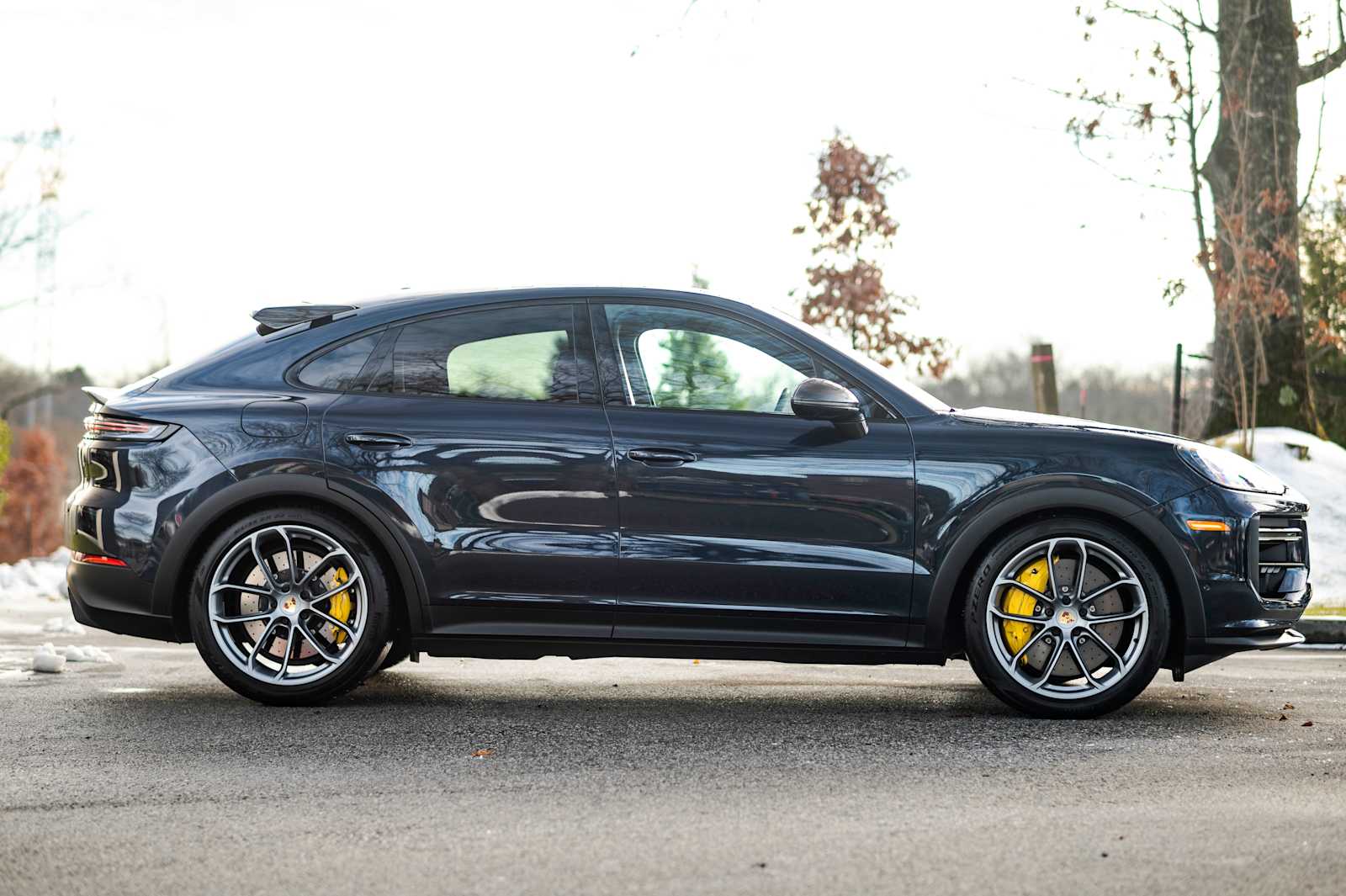 2024 Porsche Cayenne Coupe Turbo GT photo 4