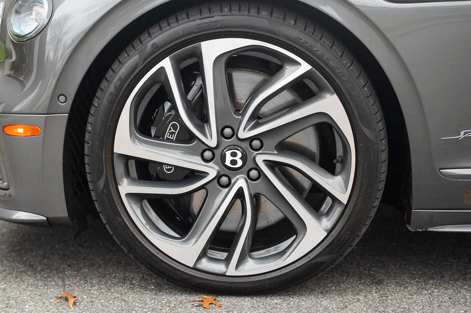 used 2025 Bentley Flying Spur car