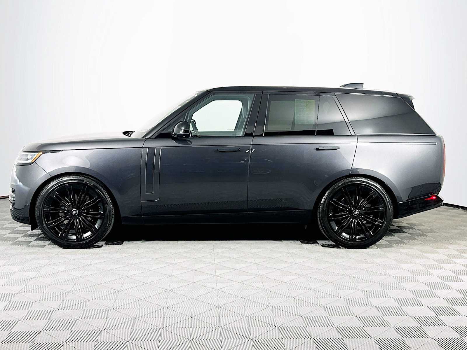 used 2023 Land Rover Range Rover car, priced at $85,497