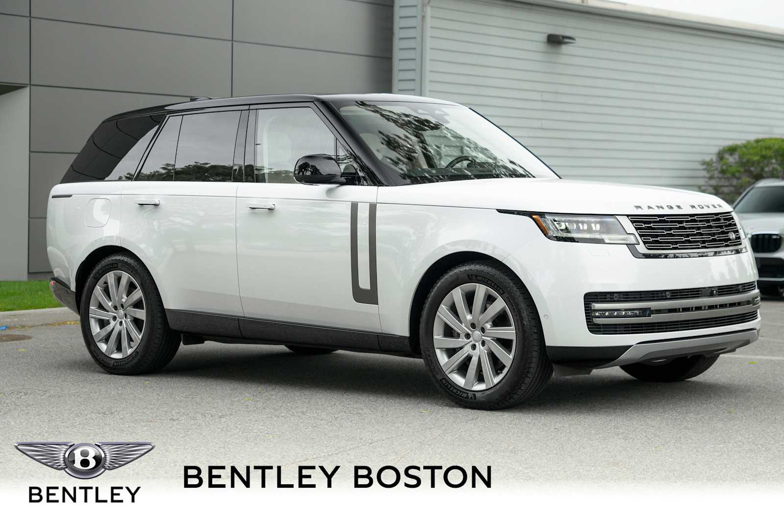 2024 Land Rover Range Rover 3.0 SE SWB's photo