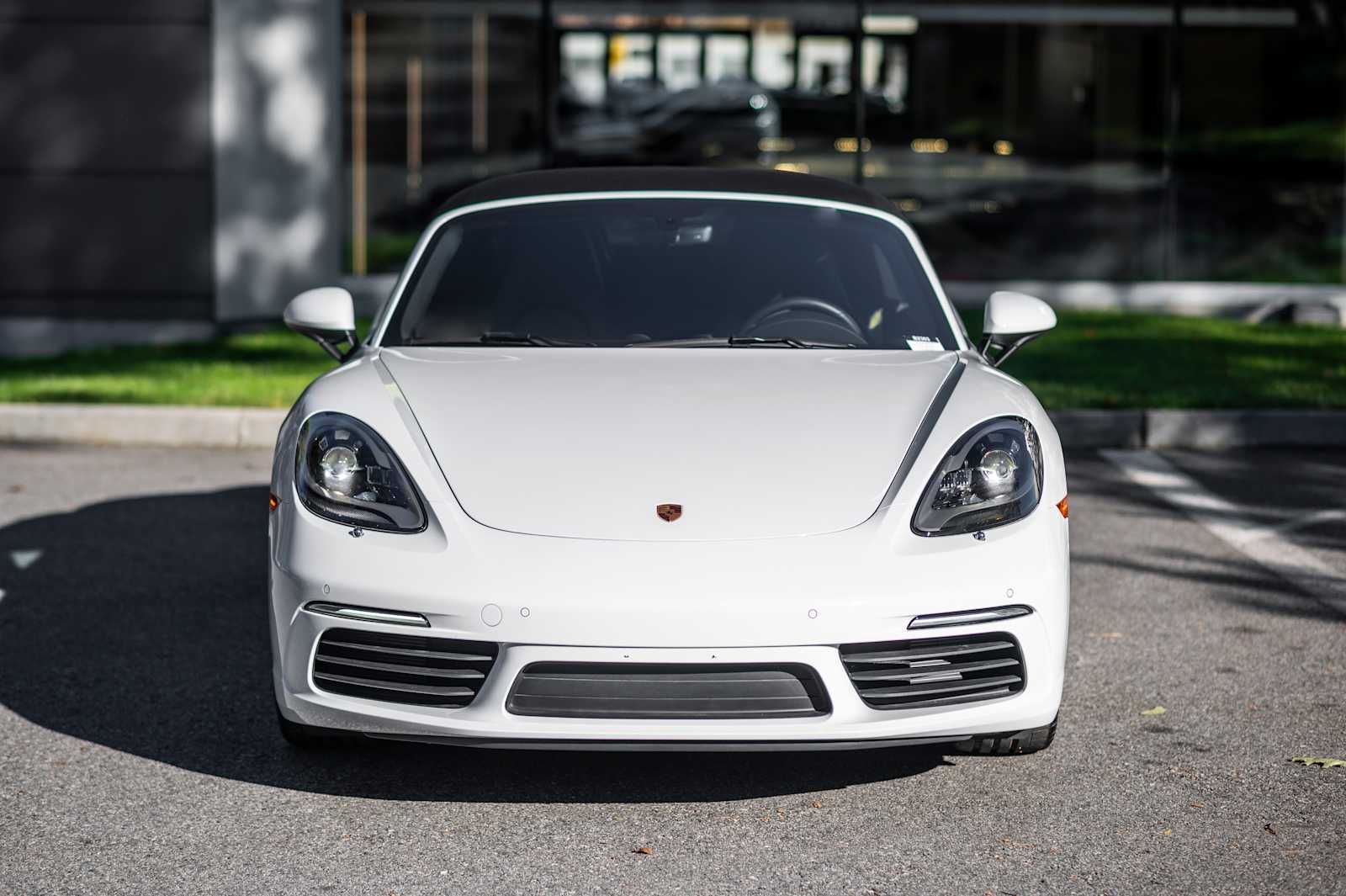 2023 Porsche Boxster photo 2
