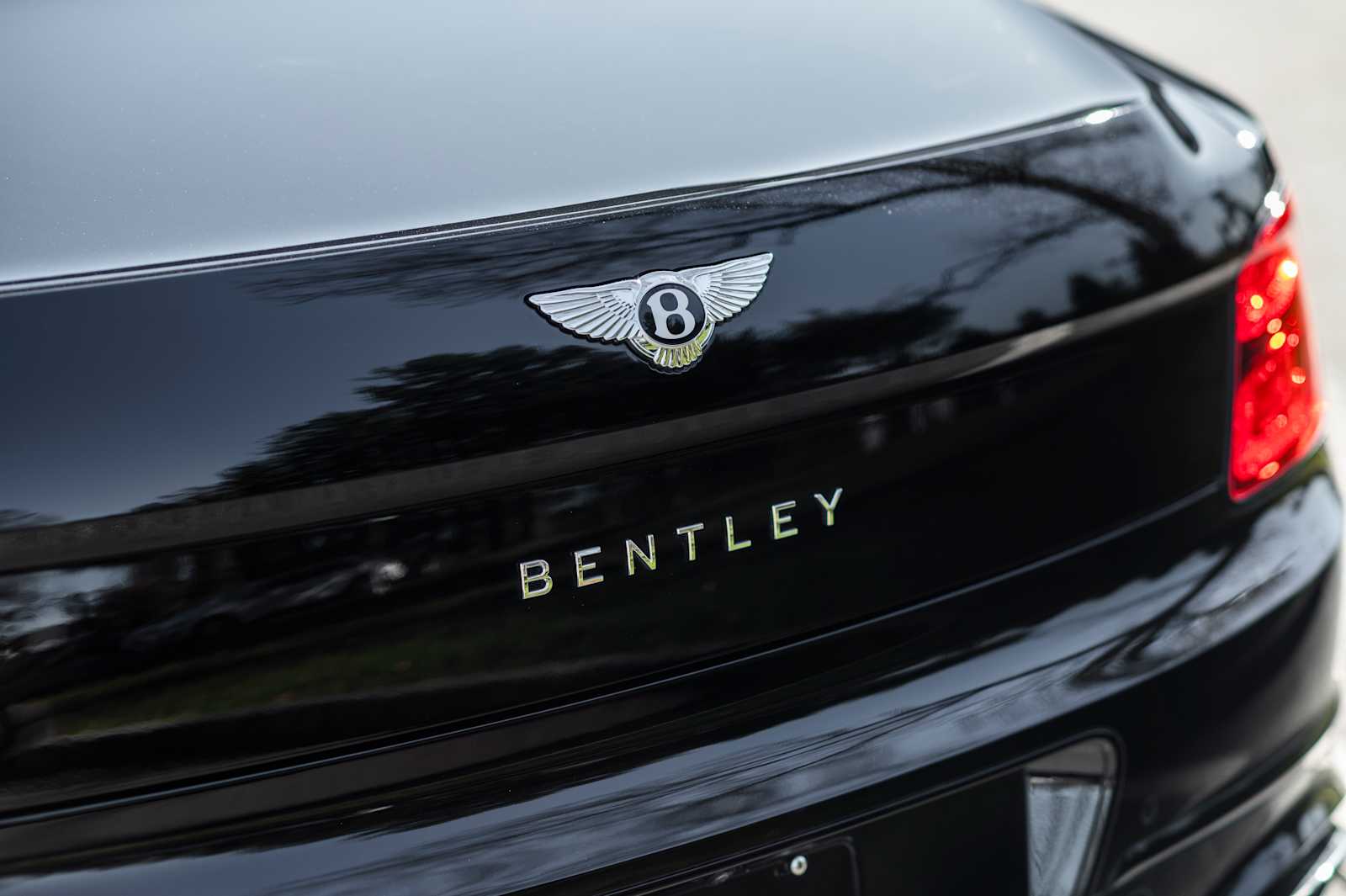 used 2024 Bentley Flying Spur car