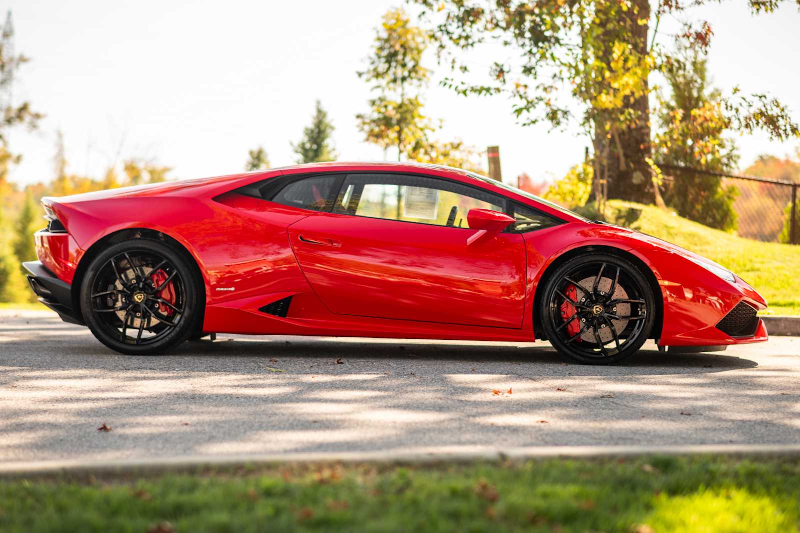 2015 Lamborghini Huracan Coupe photo 4