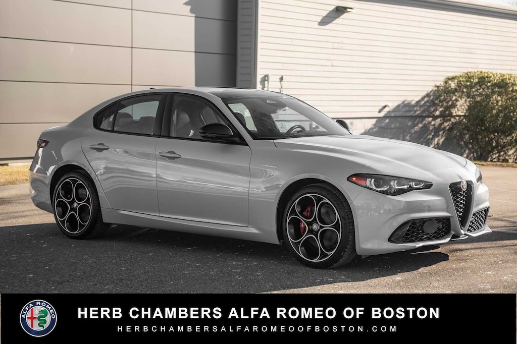 Used 2025 Alfa Romeo Giulia Sedan