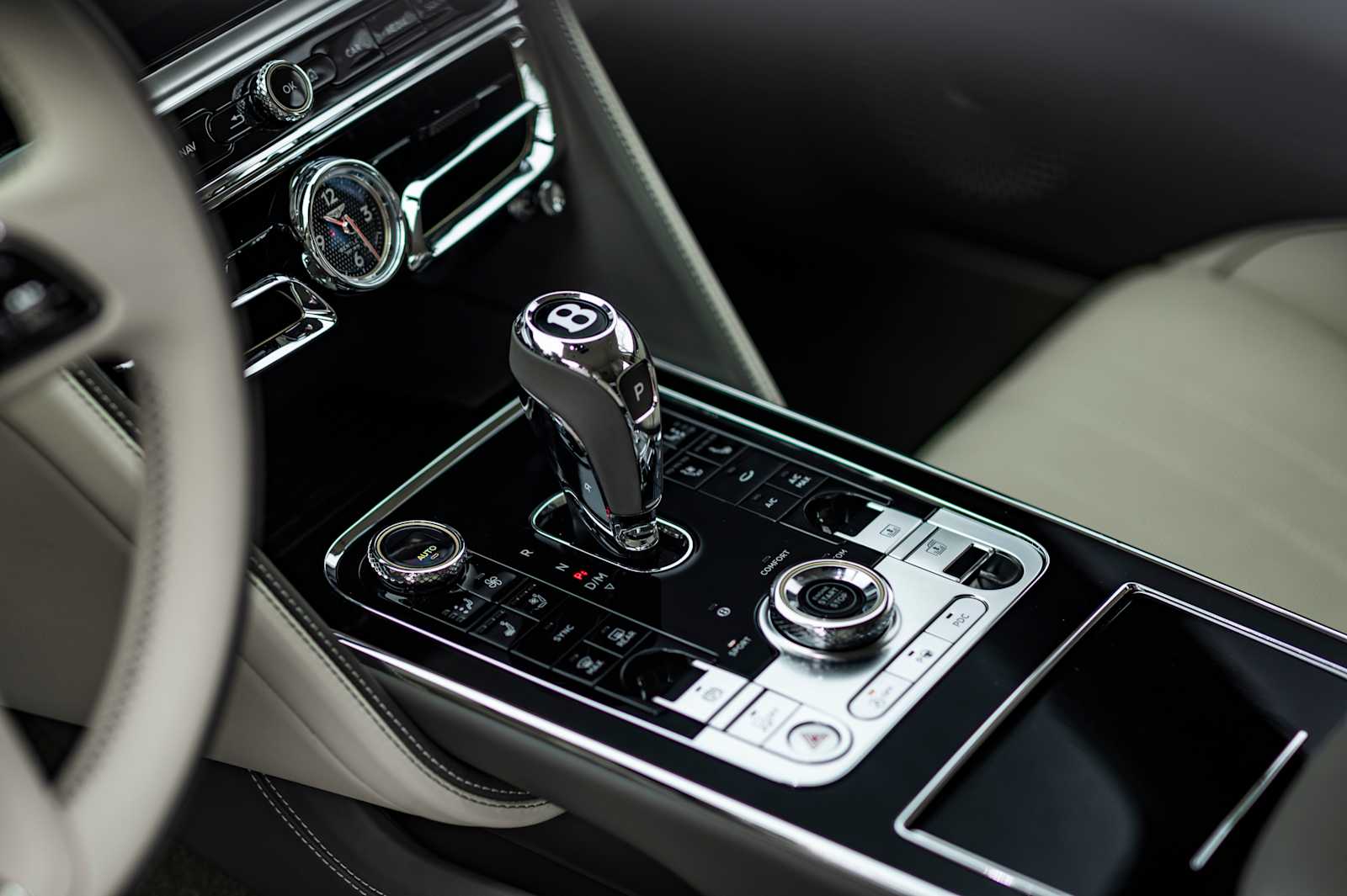 used 2024 Bentley Flying Spur car