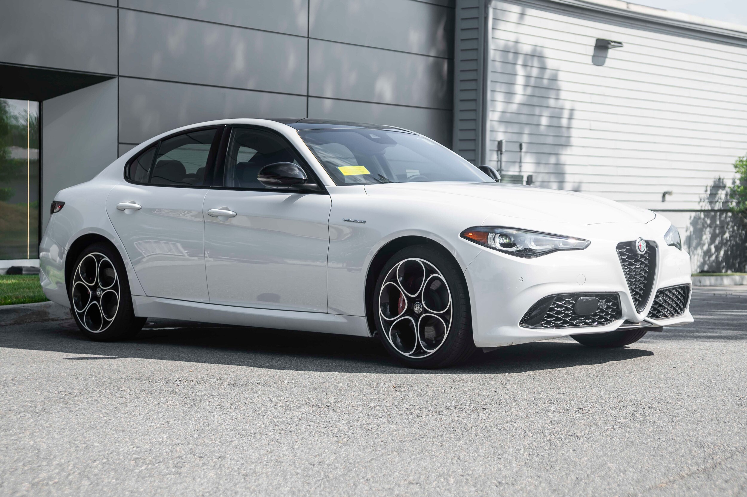 2024 Alfa Romeo Giulia Ti photo 3