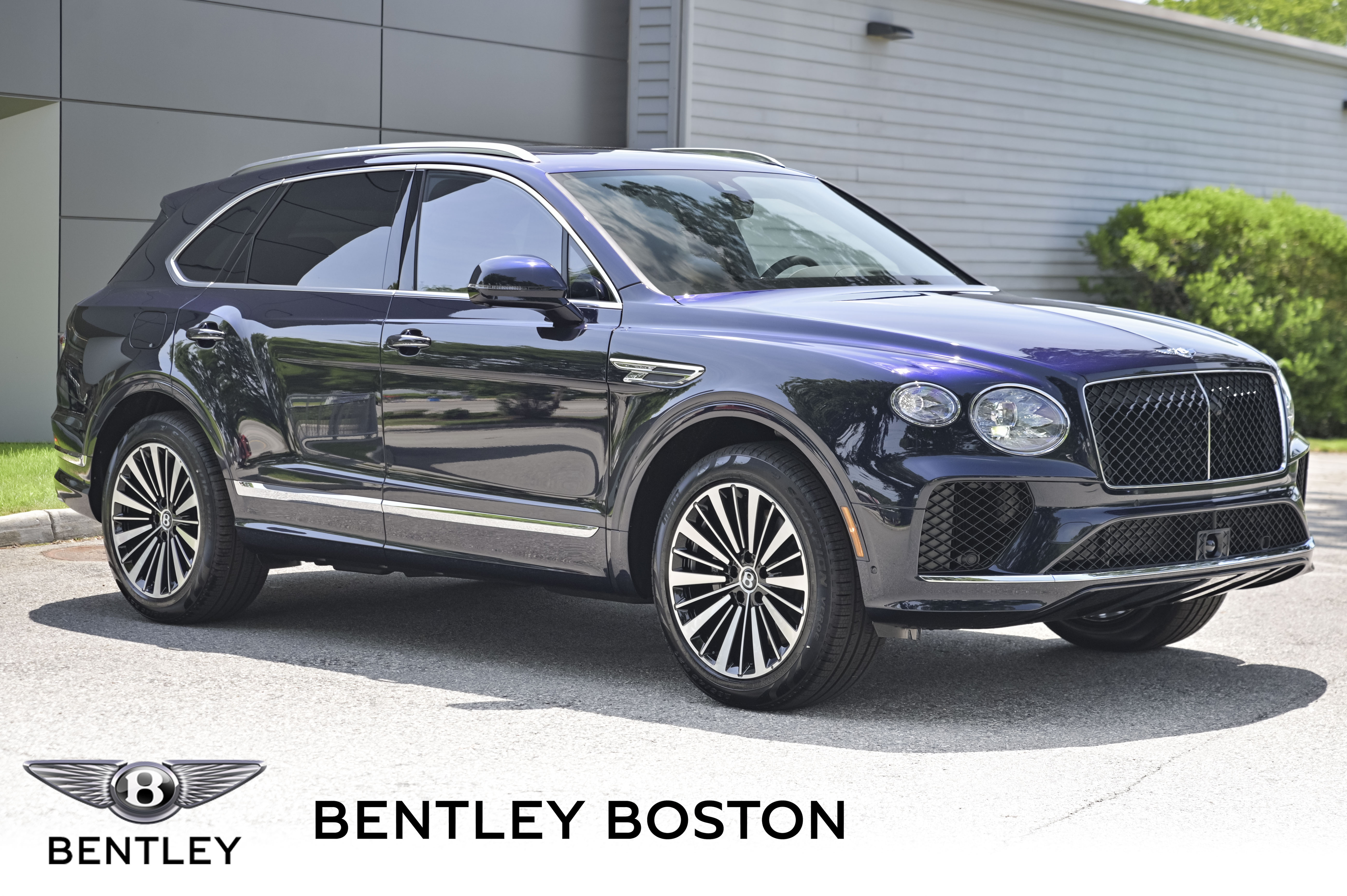 New 2026 Bentley Bentayga V8 AWD near Boston, MA