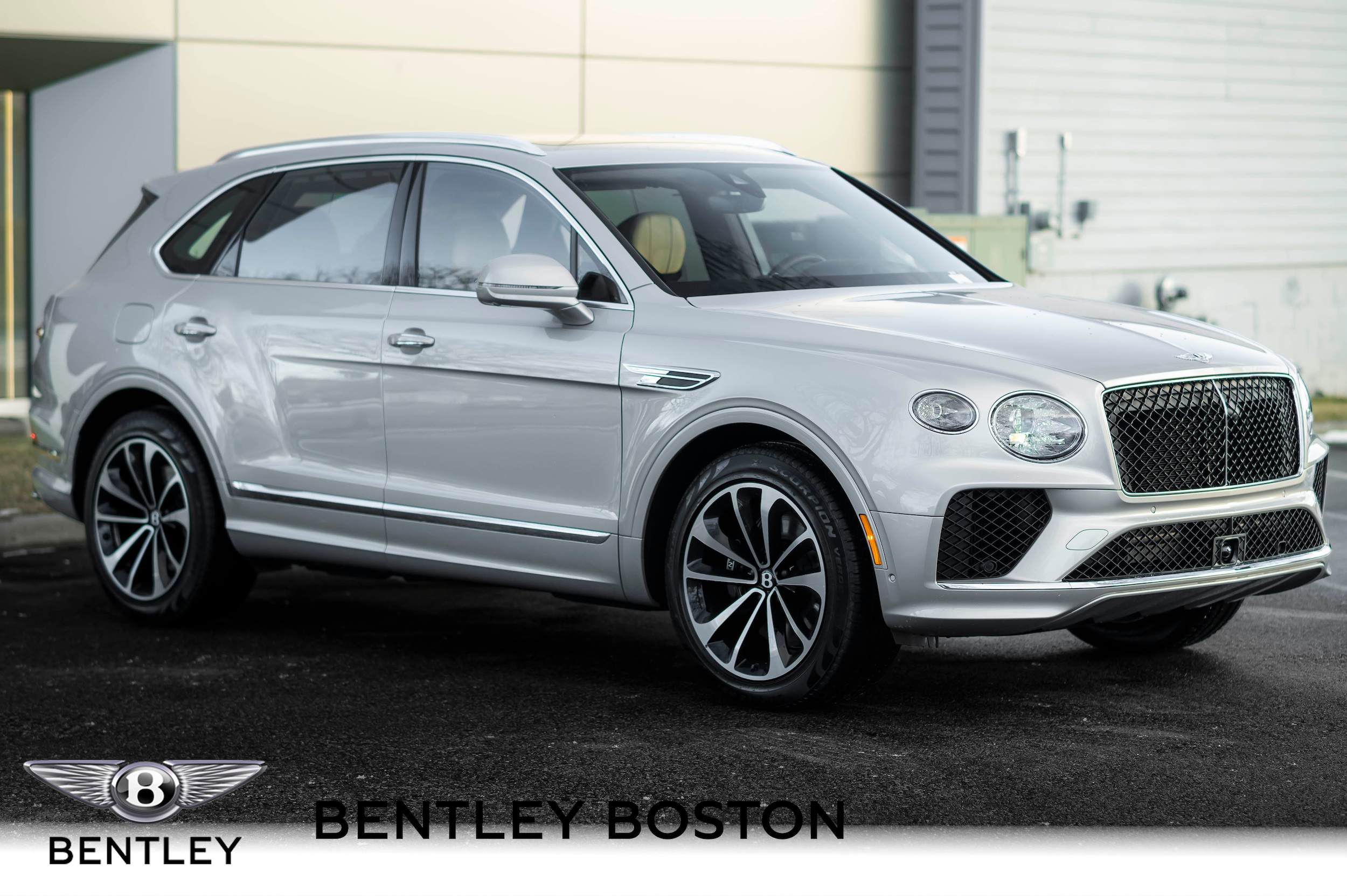 2025 Bentley Bentayga's photo