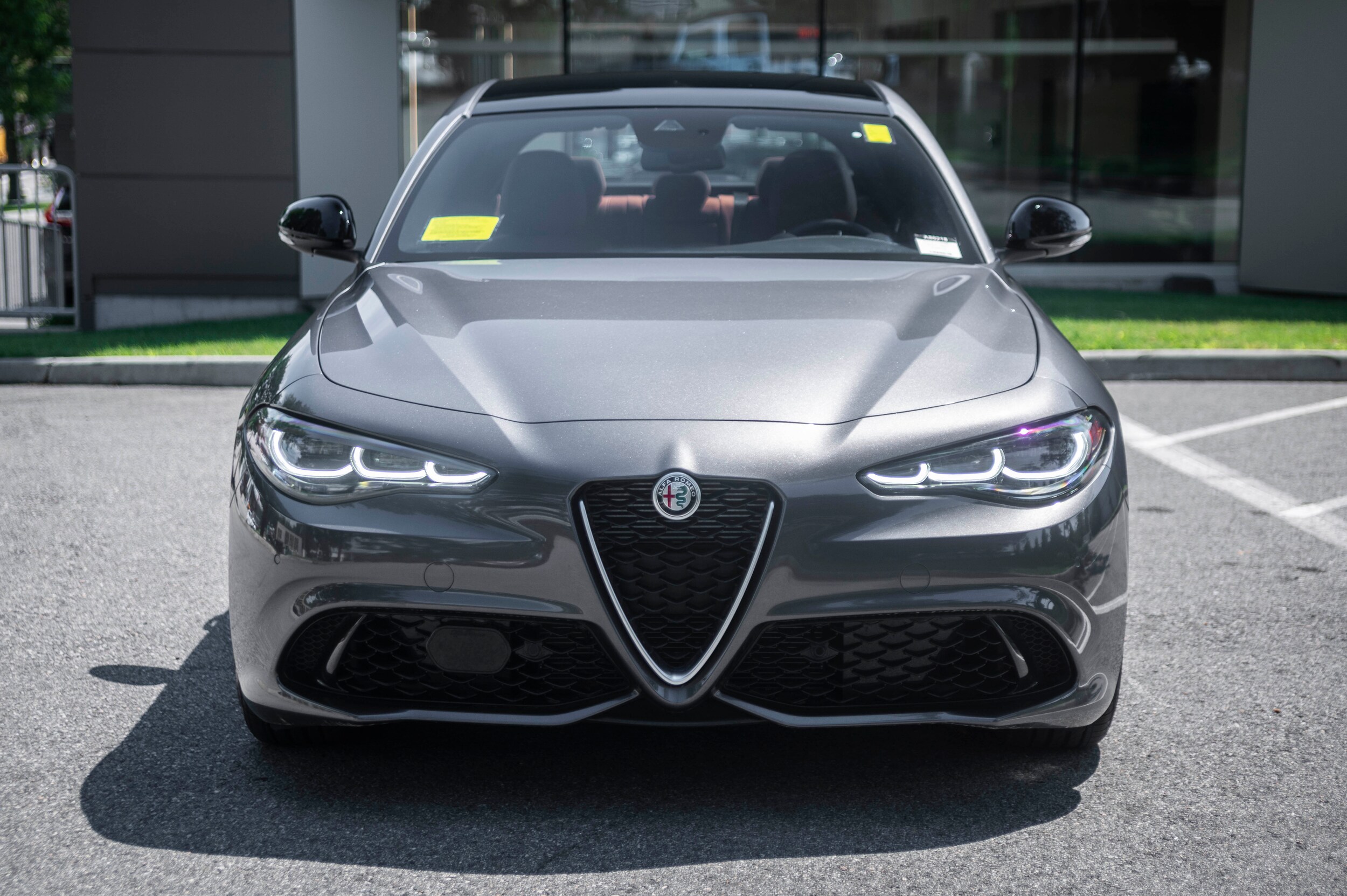 2024 Alfa Romeo Giulia Ti photo 2