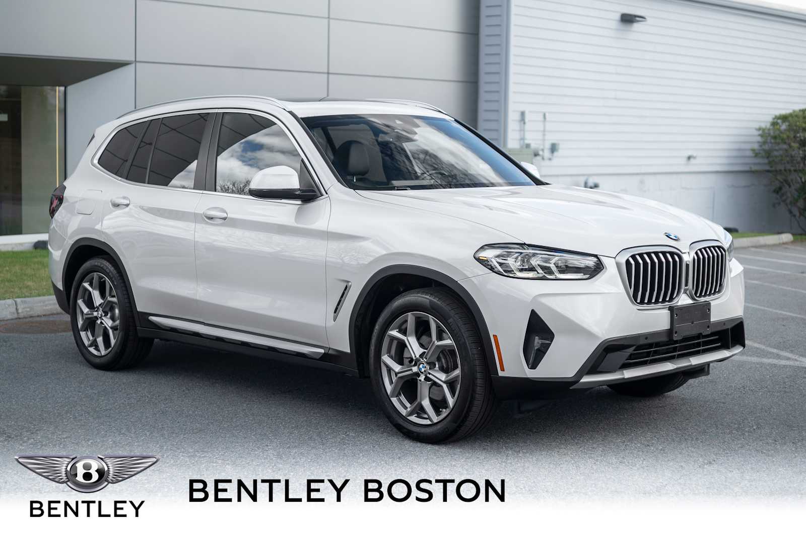 2023 BMW X3 30i