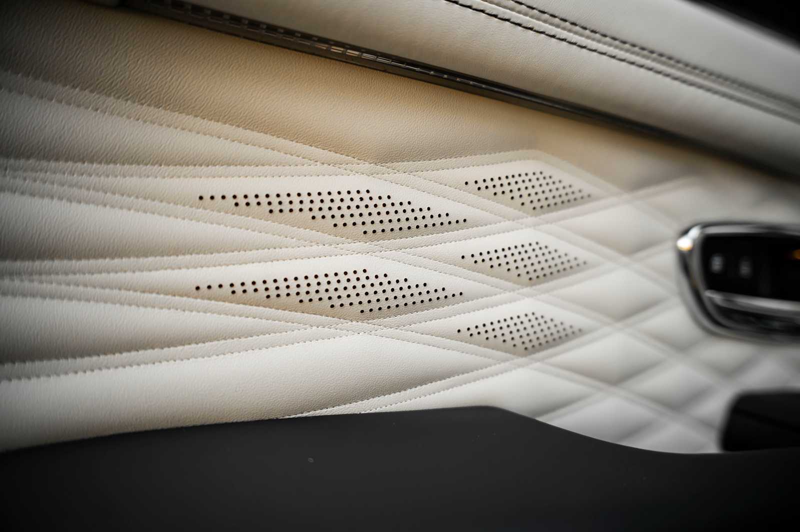 used 2024 Bentley Bentayga car