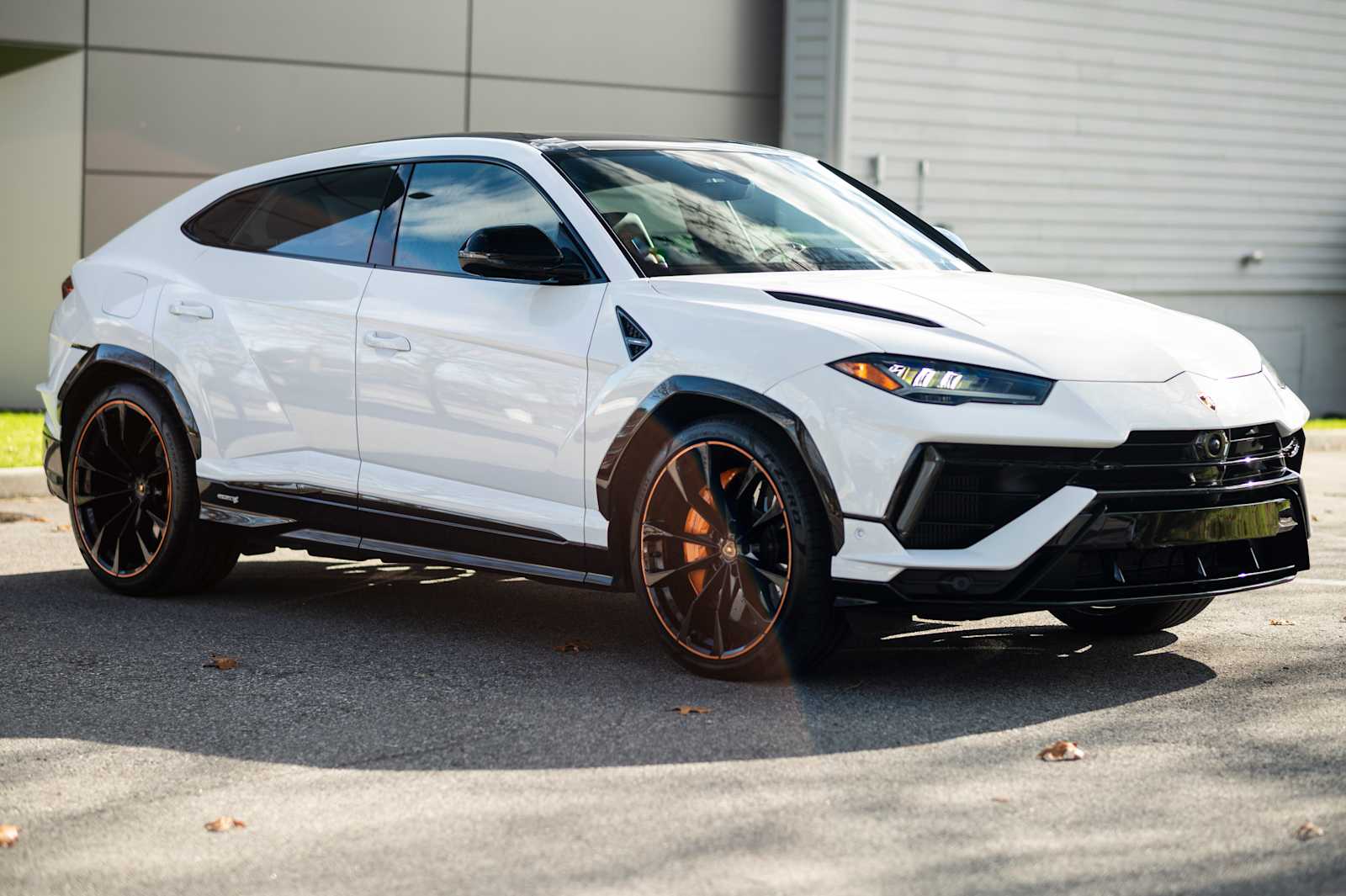 2023 Lamborghini Urus S photo 2