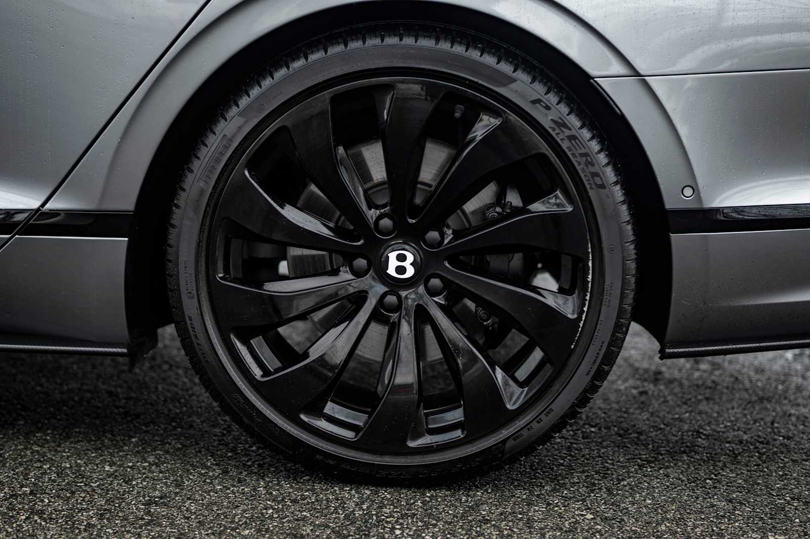 used 2024 Bentley Flying Spur car