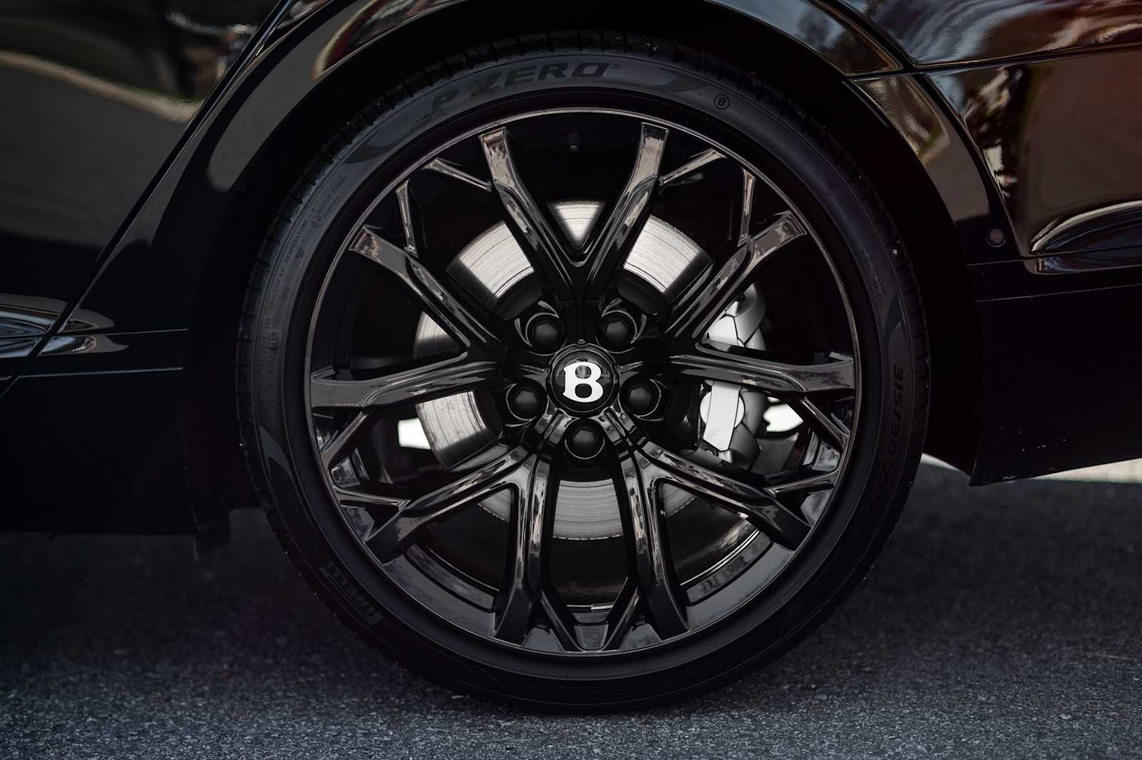 used 2024 Bentley Flying Spur car