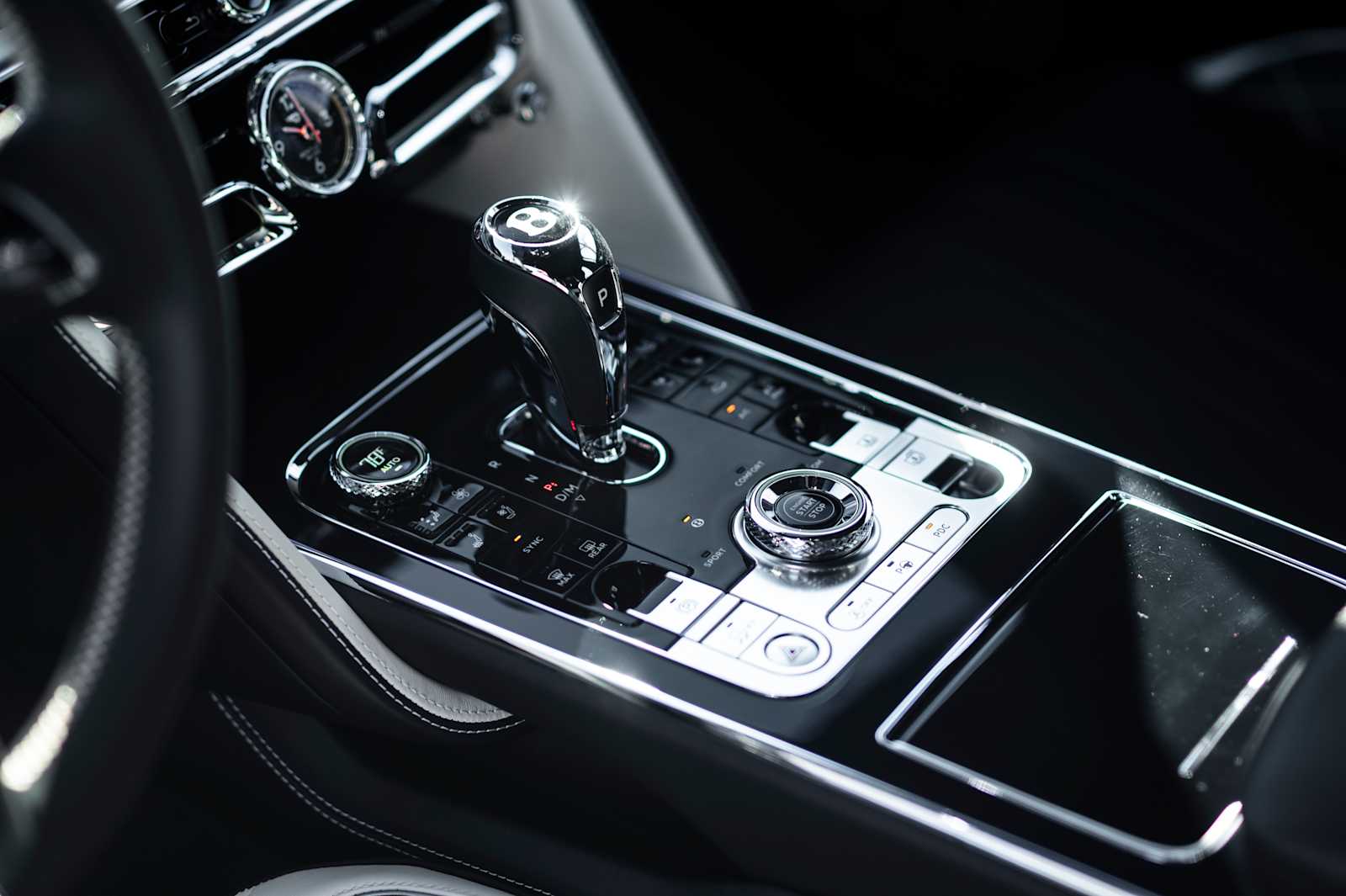 used 2024 Bentley Flying Spur car