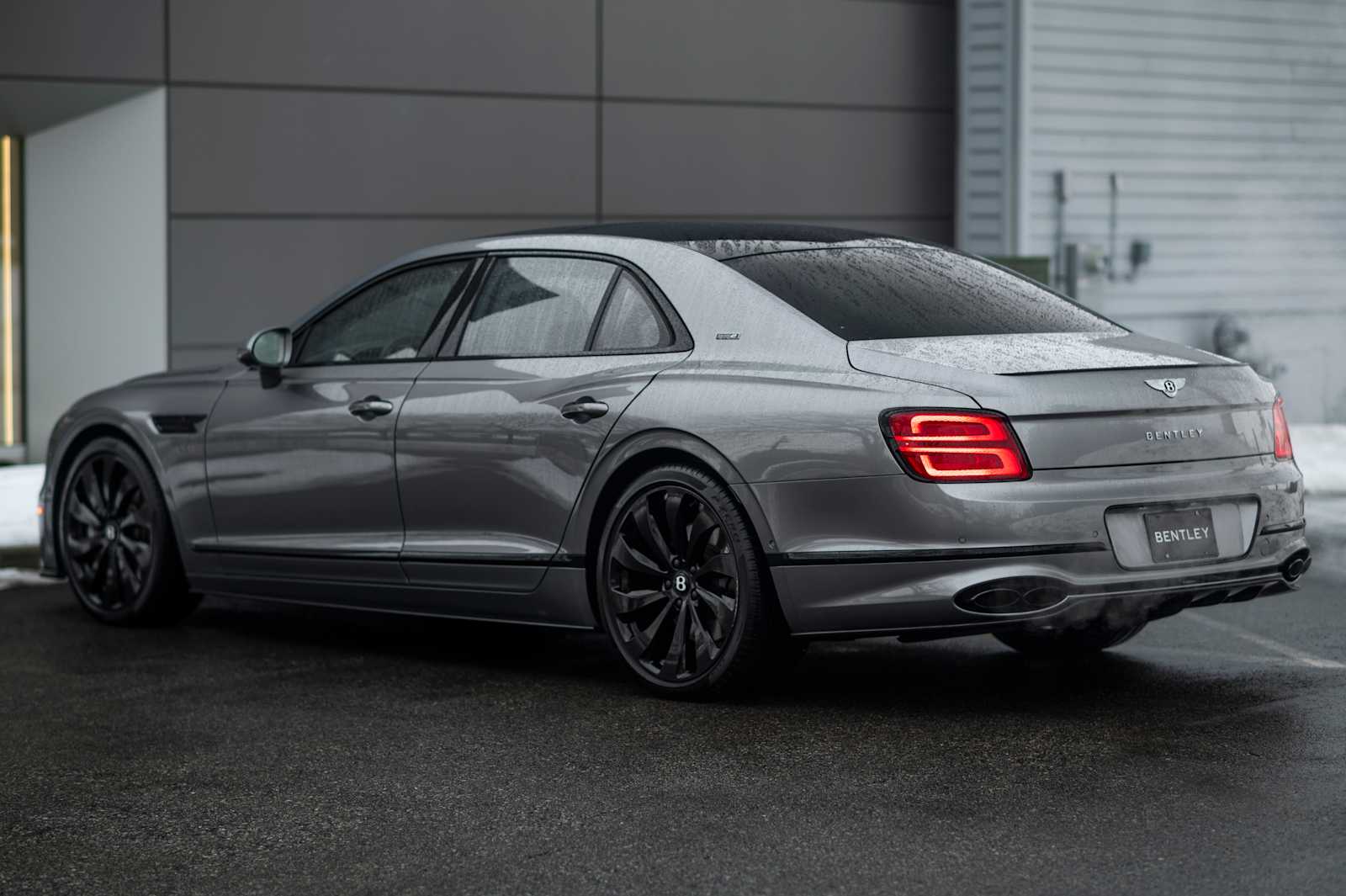 used 2024 Bentley Flying Spur car