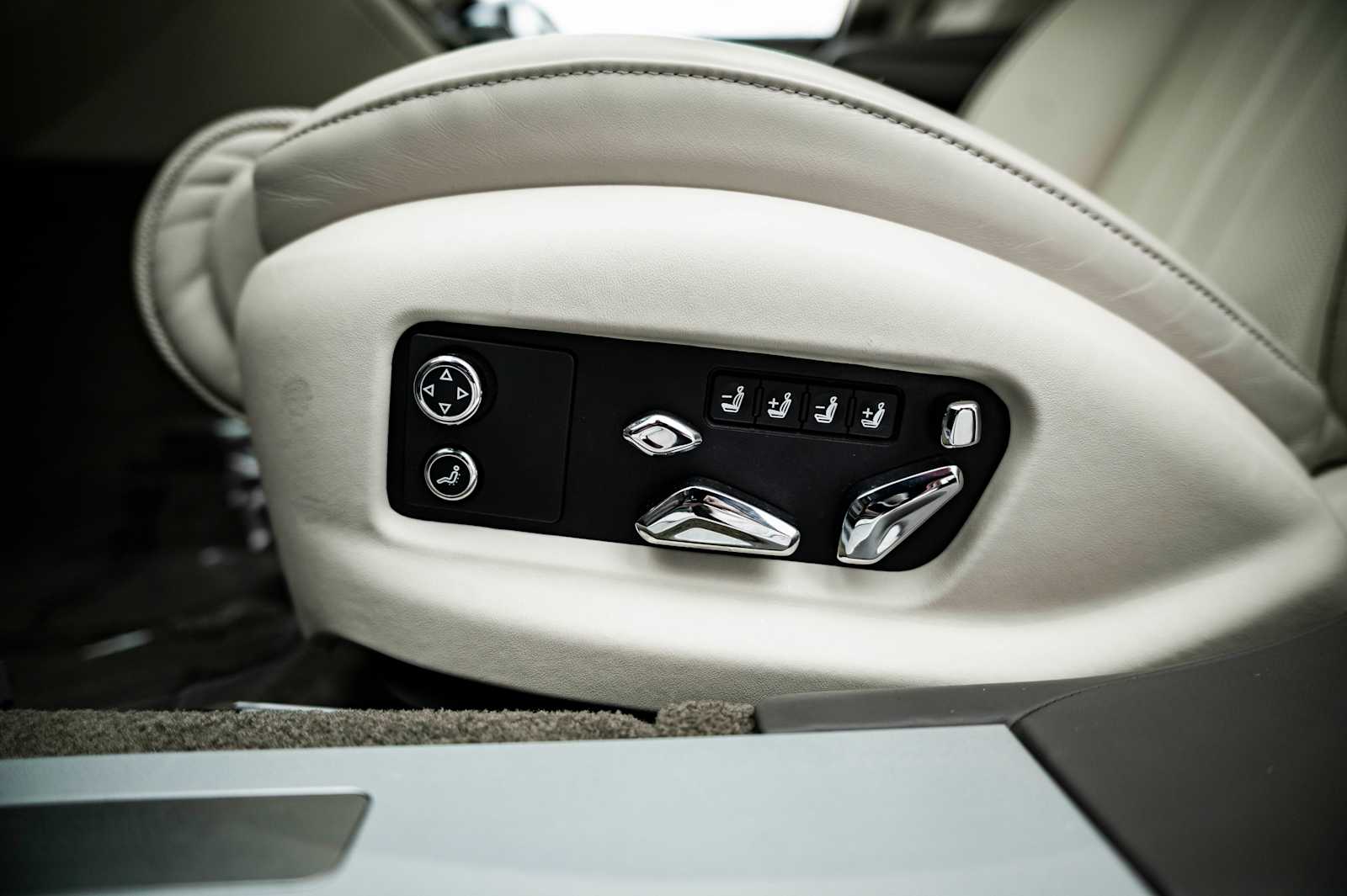 used 2024 Bentley Flying Spur car