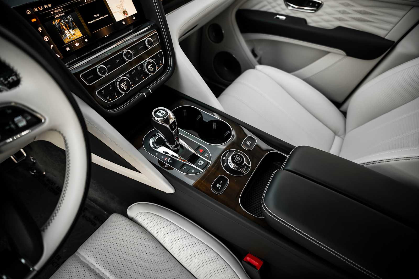 used 2024 Bentley Bentayga car