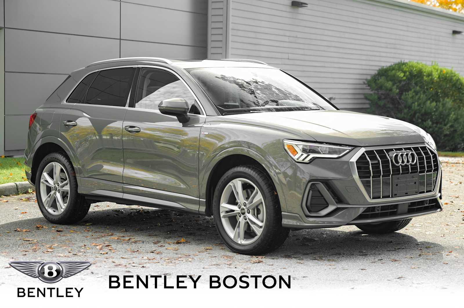 Used 2024 Audi Q3 45 S line Premium SUV